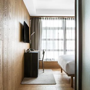 Comfort Queen Room